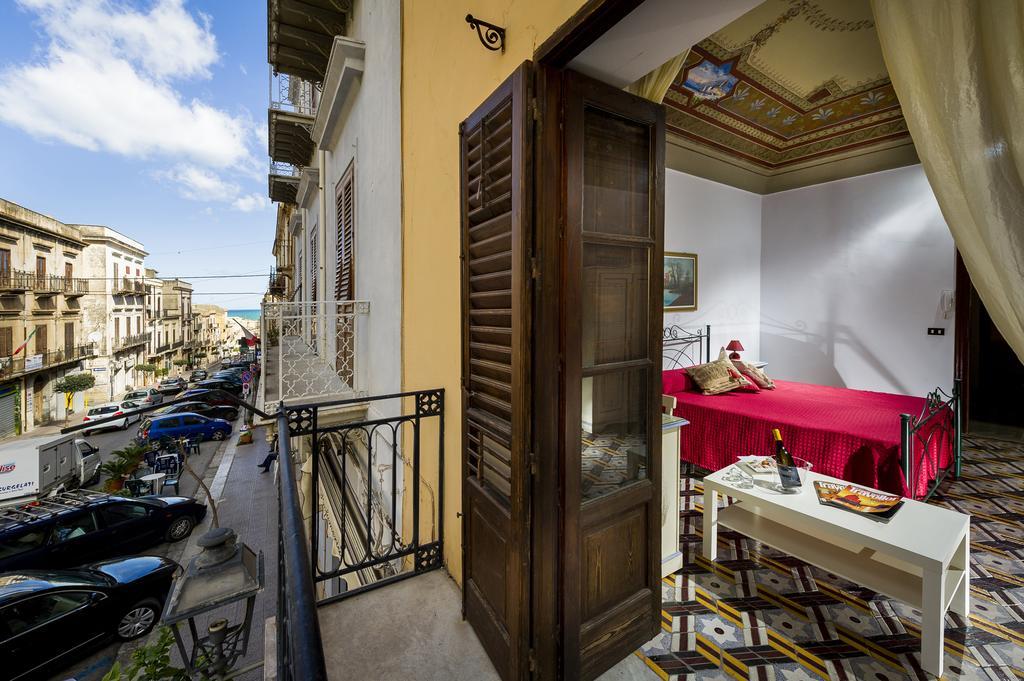 Agli Affreschi Hotel Castellammare del Golfo Exterior photo